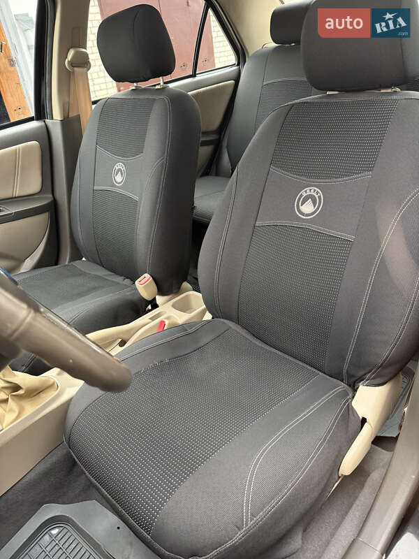 Седан Geely MK 2008 в Вараше