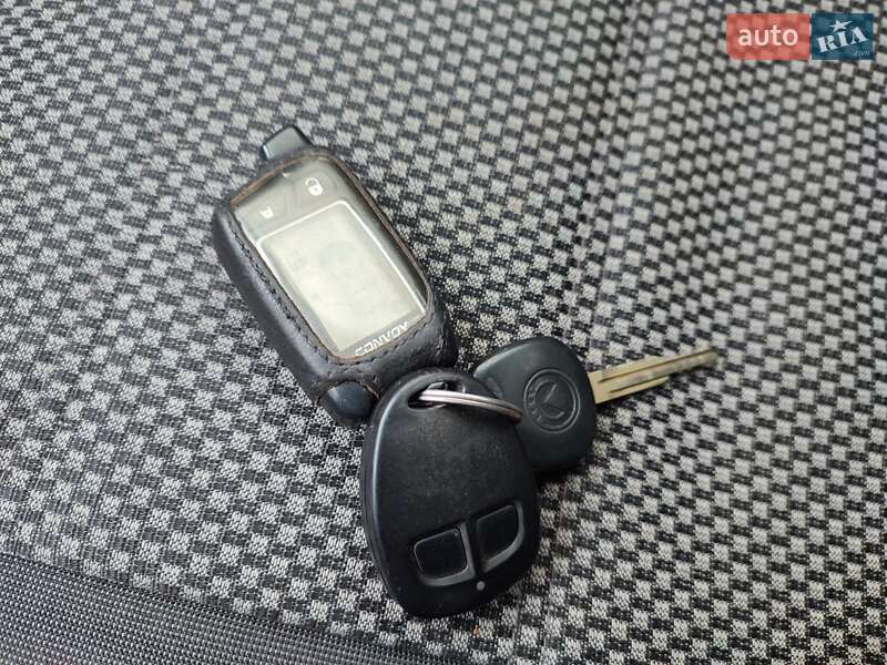 Седан Geely MK 2009 в Синельниковому