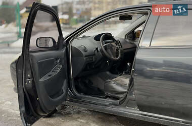 Седан Geely MK 2012 в Шептицькому