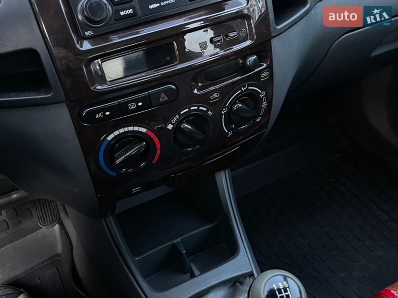 Седан Geely MK 2011 в Дніпрі