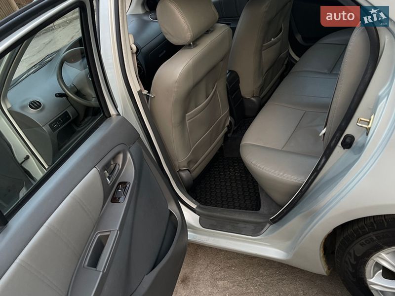 Седан Geely MK 2011 в Дніпрі