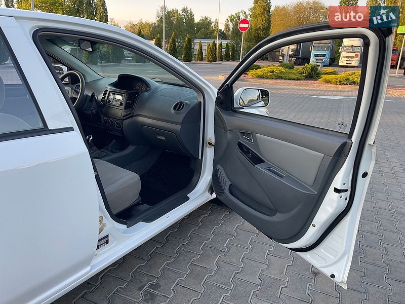 Седан Geely MK 2011 в Кременчуці