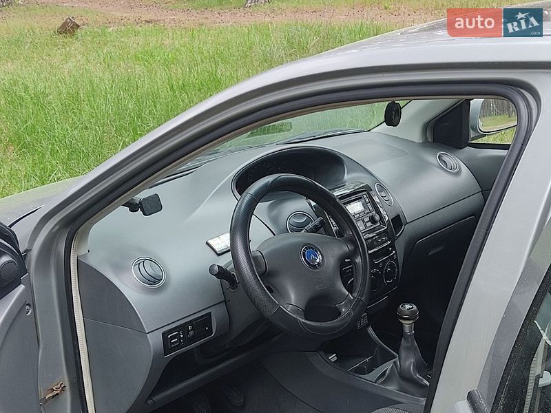 Седан Geely MK 2011 в Охтирці