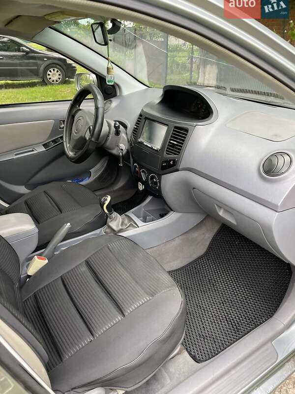 Седан Geely MK 2011 в Кривом Роге