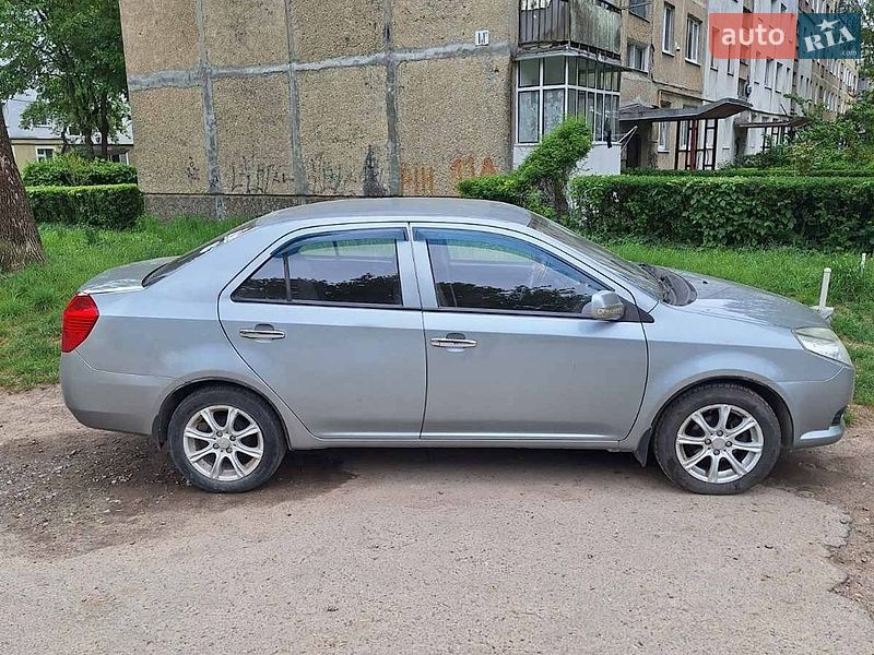 Седан Geely MK 2013 в Львові