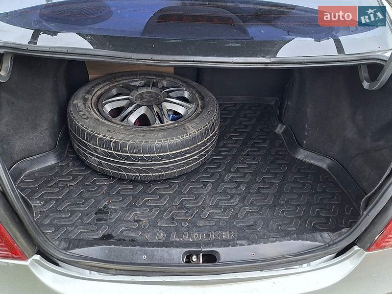 Седан Geely MK 2013 в Львові