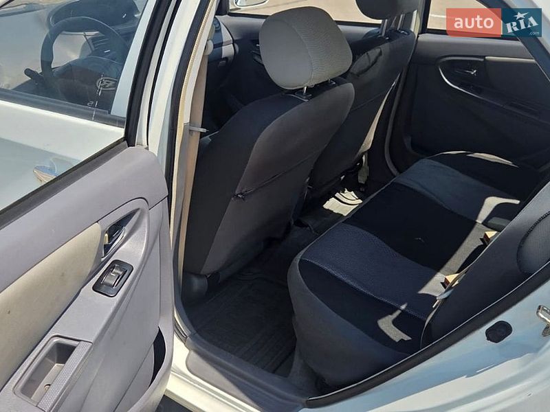 Седан Geely MK 2012 в Буче