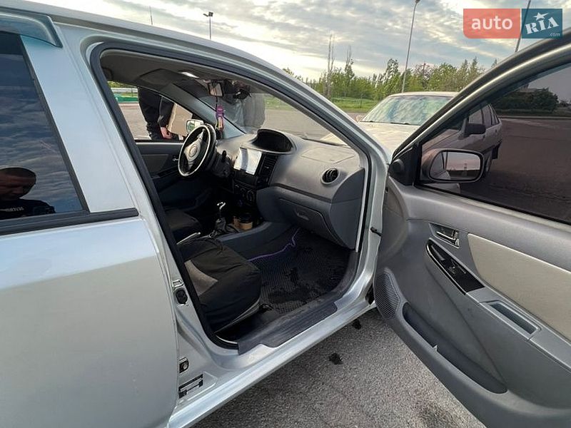 Седан Geely MK 2011 в Славутичі