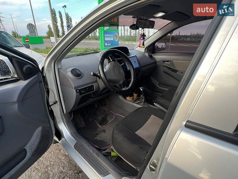 Седан Geely MK 2011 в Славутичі