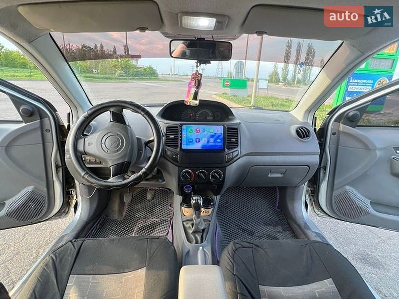 Седан Geely MK 2011 в Славутичі