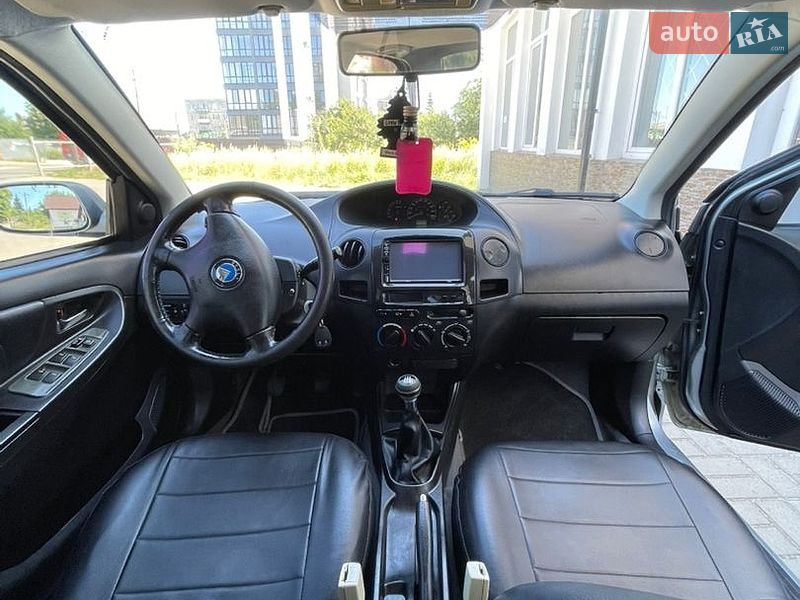 Седан Geely MK 2010 в Новояворовске