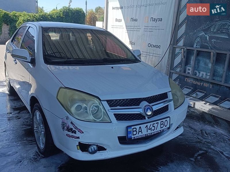 Седан Geely MK 2011 в Смілі