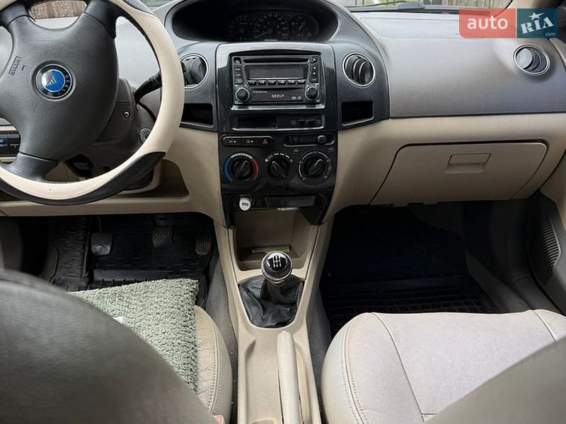 Седан Geely MK 2008 в Буске