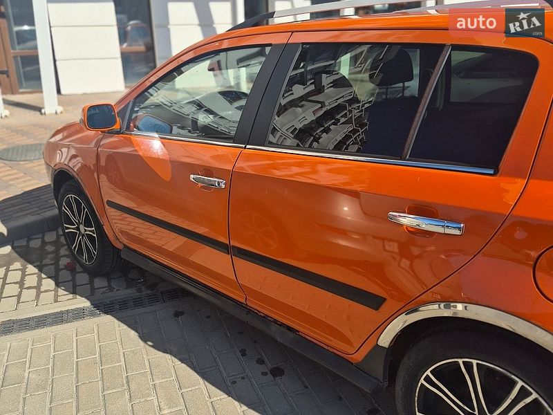 Седан Geely MK 2013 в Бучі