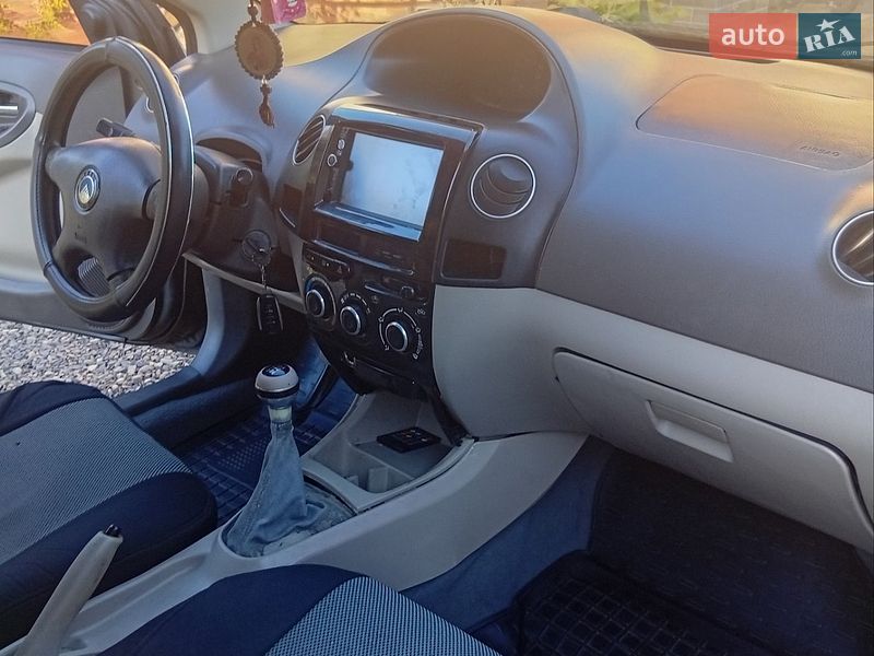 Седан Geely MK 2008 в Стрию