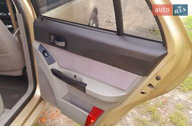 Седан Geely MR 2008 в Владимирце