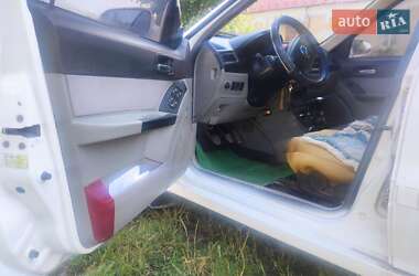 Седан Geely MR 2008 в Новоселице