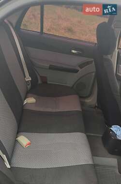 Седан Geely MR 2007 в 