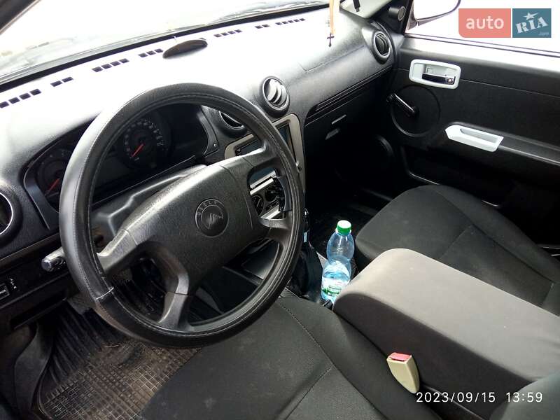 Седан Geely MR 2013 в Львове