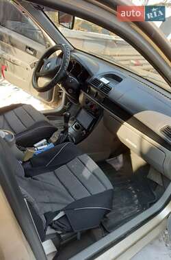 Хэтчбек Geely MR 2008 в 