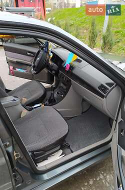 Хэтчбек Geely MR 2008 в 