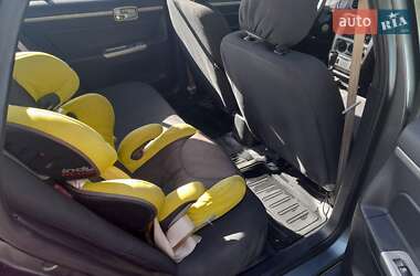 Седан Geely MR 2009 в 