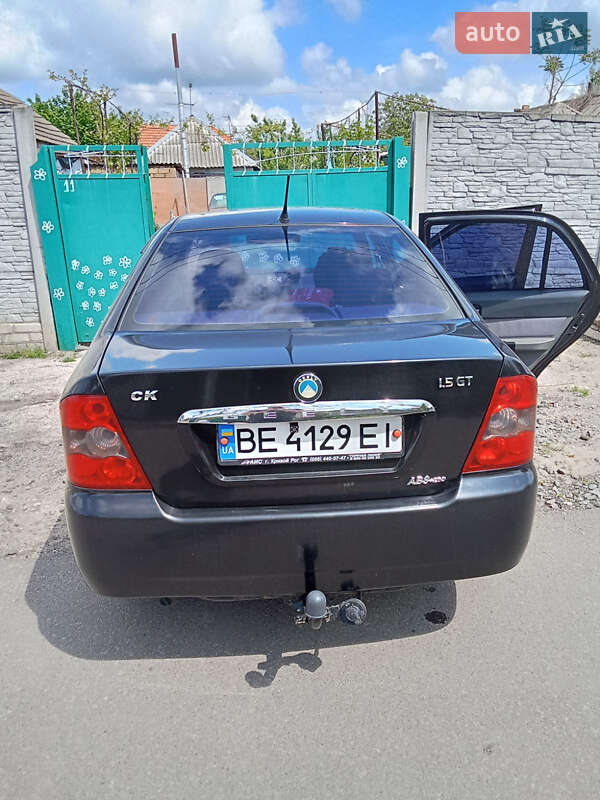 Хэтчбек Geely MR 2008 в Николаеве