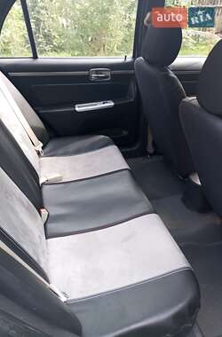 Хэтчбек Geely MR 2009 в 