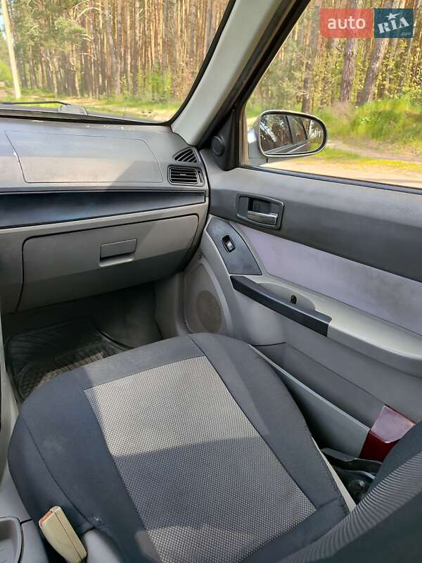 Хэтчбек Geely MR 2008 в Вишневом