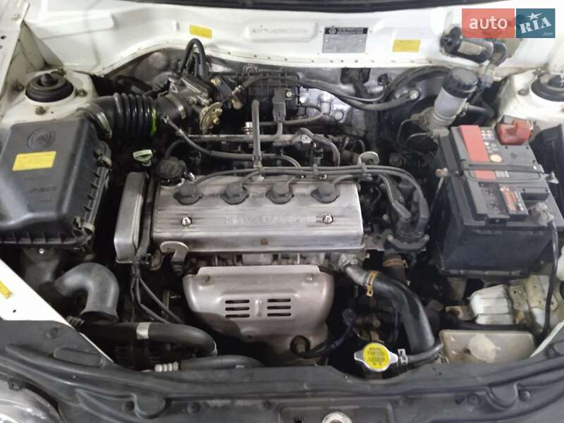 Седан Geely MR 2011 в Чернигове