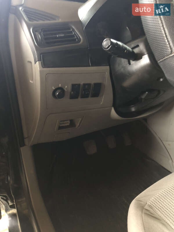 Хэтчбек Geely MR 2008 в Черновцах