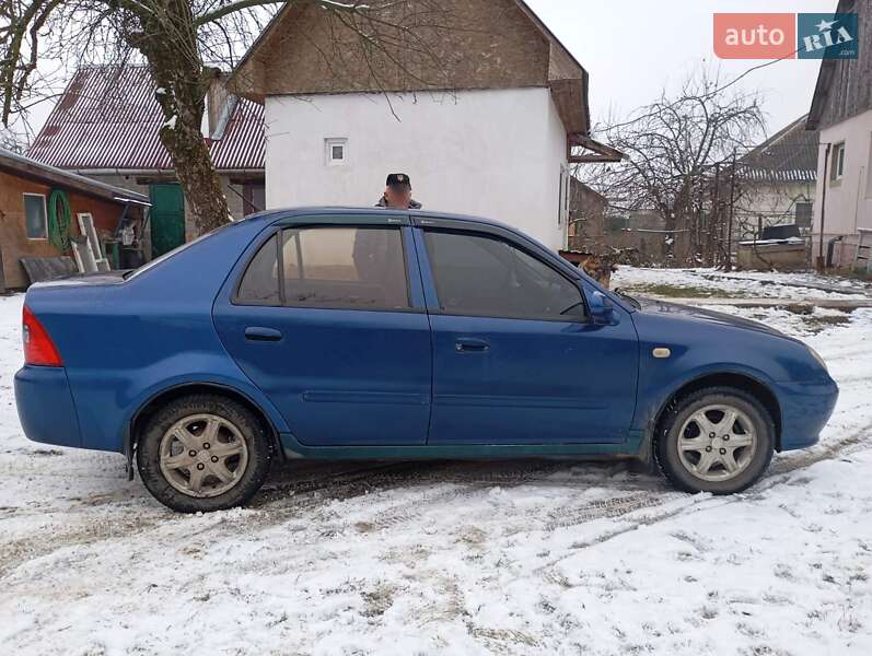 Хэтчбек Geely MR 2008 в Чопе
