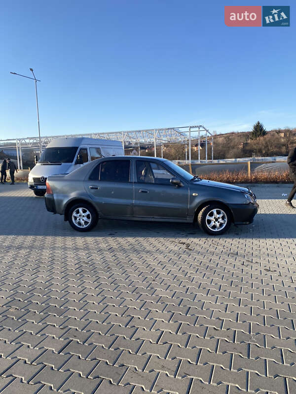Хэтчбек Geely MR 2007 в Мукачево