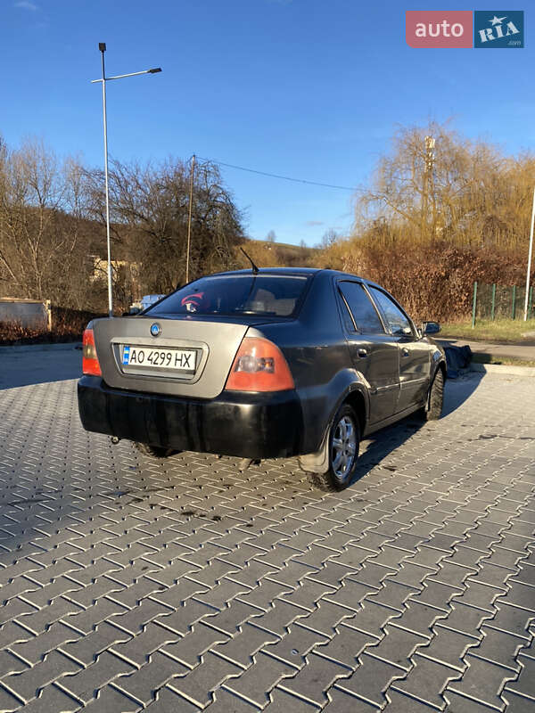 Хэтчбек Geely MR 2007 в Мукачево