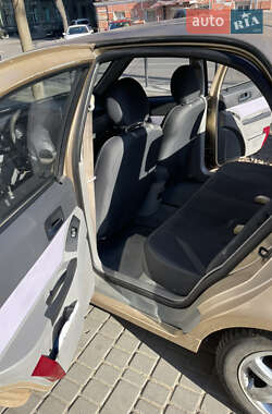 Хэтчбек Geely MR 2008 в 