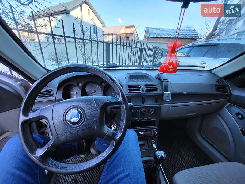 Хетчбек Geely MR 2008 в Житомирі