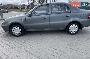 Седан Geely MR 2013 в 