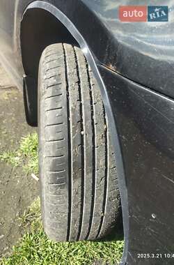 Седан Geely MR 2010 в 