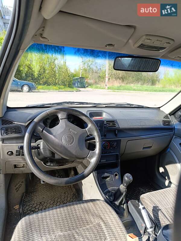 Хетчбек Geely MR 2008 в Львові