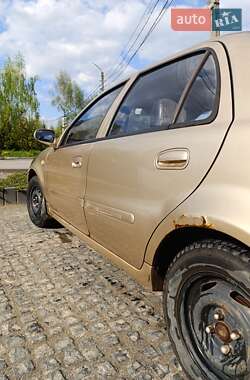 Хэтчбек Geely MR 2008 в 