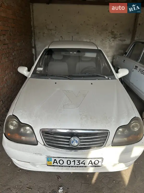 Хэтчбек Geely MR 2007 в 