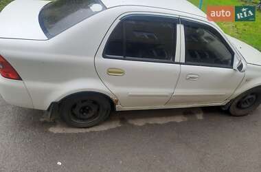 Хэтчбек Geely MR 2007 в 