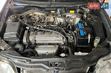 Седан Geely MR 2010 в 