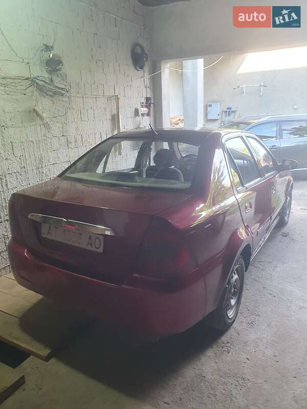 Хетчбек Geely MR 2007 в Снятині