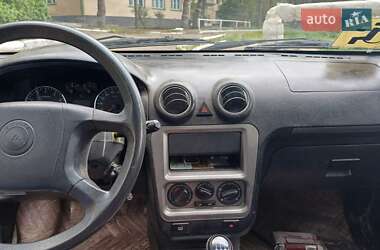 Седан Geely MR 2012 в 
