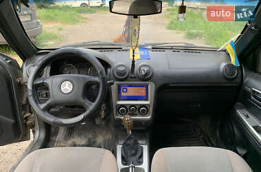 Хэтчбек Geely MR 2009 в 