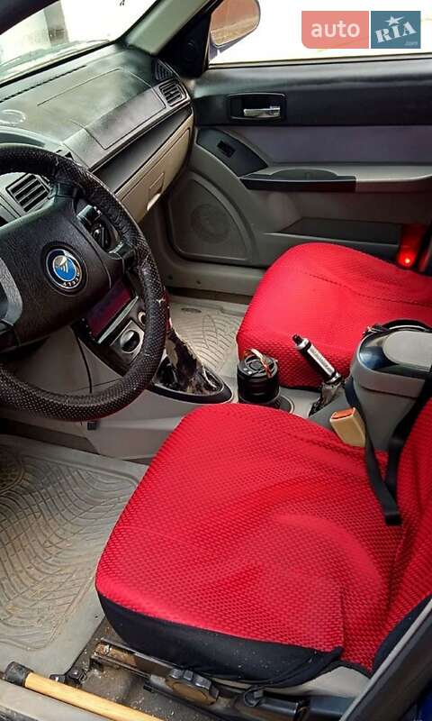 Хэтчбек Geely MR 2008 в Черновцах
