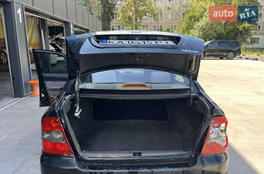Хетчбек Geely MR 2008 в 
