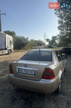 Хэтчбек Geely MR 2007 в 