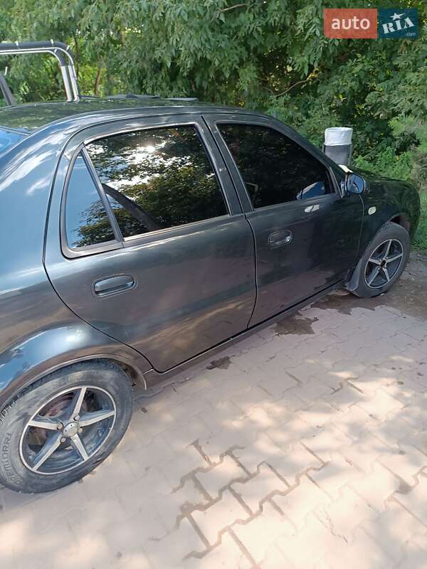 Хэтчбек Geely MR 2009 в Сумах